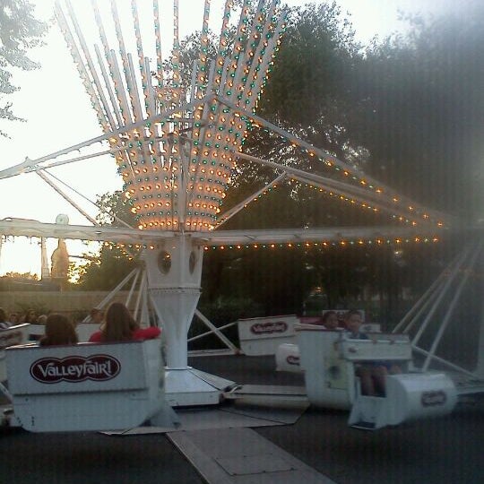 Scrambler Theme Park Ride Attraction In Shakopee