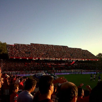 Foto diambil di Estadio Marcelo Bielsa (Club Atlético Newell&#39;s Old Boys) oleh Ana Lucia T. pada 3/18/2012