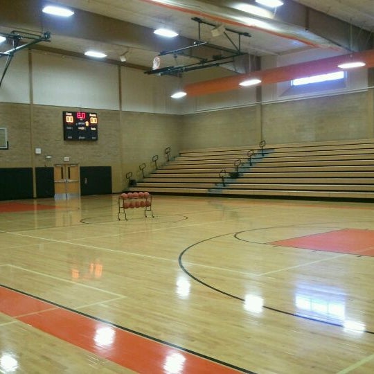 Beardstown Middle/High School High School in Beardstown