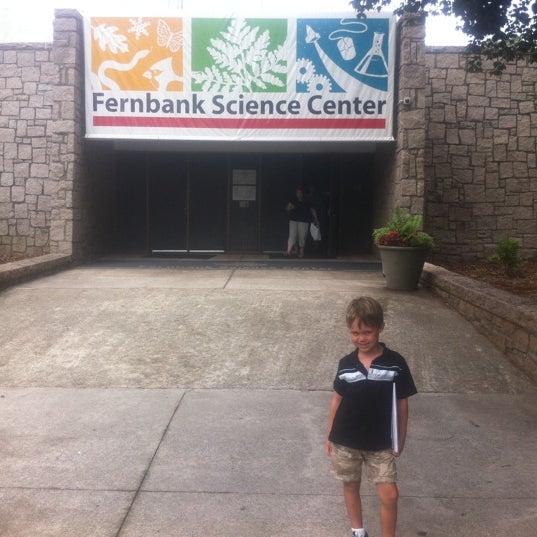 รูปภาพถ่ายที่ Fernbank Science Center โดย Mack E. เมื่อ 7/16/2011
