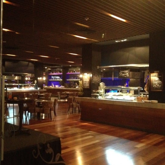 7/19/2012 tarihinde Ricardo F.ziyaretçi tarafından Restaurant Santerra'de çekilen fotoğraf