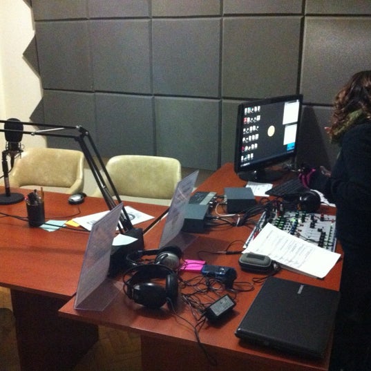 6/9/2012 tarihinde Eduardo C.ziyaretçi tarafından Radio Palermo'de çekilen fotoğraf
