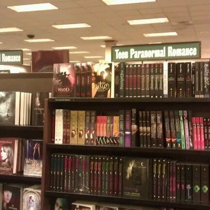 Photos At Barnes Noble Bookstore In Virginia Beach
