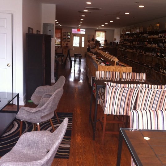 Hillsborough Wine Company Şarap Dükkanı