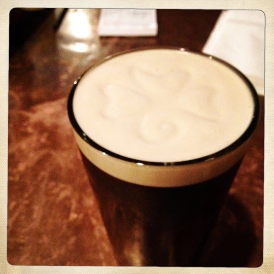 7/27/2012 tarihinde Michael K.ziyaretçi tarafından McCreary&#39;s Irish Pub &amp; Eatery'de çekilen fotoğraf