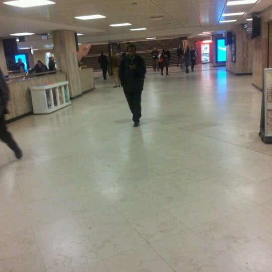 4/4/2012 tarihinde Gauthier C.ziyaretçi tarafından Centraal Station (MIVB)'de çekilen fotoğraf