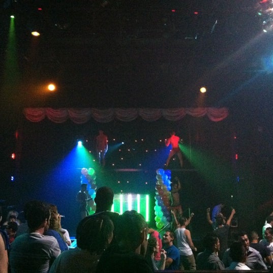 Foto tirada no(a) Krave Nightclub por Warren M. em 9/9/2012