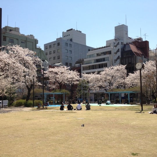 南桜公園 西新橋の公園 南桜公園 西新橋の公園