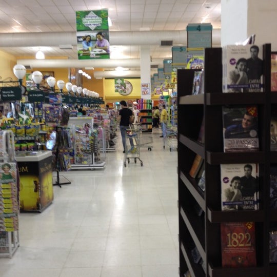 Das Foto wurde bei Savegnago Supermercados von A F M. am 5/29/2012 aufgenommen