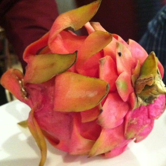 Essa é a fruta Pitaya (origem: México)