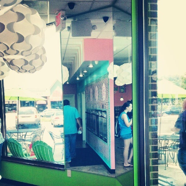 Photo taken at sweetFrog Sterling by Michael A. on 6/22/2012