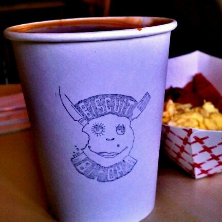 Снимок сделан в Caffé Lieto пользователем SeattleRevealed 6/3/2012
