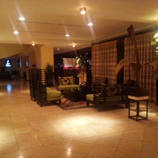 Foto diambil di Verdanza Hotel, a member of Summit Hotels &amp; Resorts oleh francisco D. pada 6/19/2012