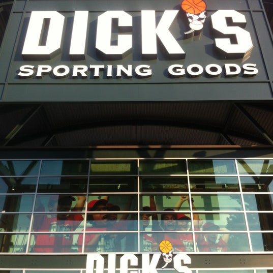 Photos At Dick S Sporting Goods Garden City Ny