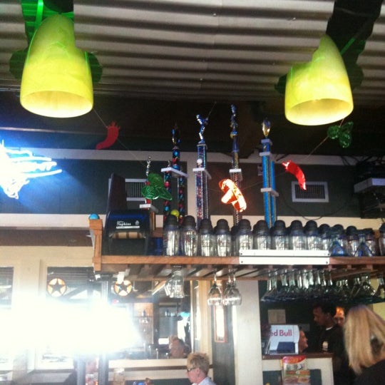 Foto tomada en Chili&#39;s Grill &amp; Bar  por Ted G. el 4/2/2012