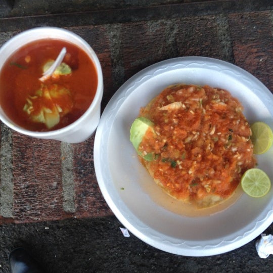 Photo taken at Mariscos 4 Vientos Taco Truck by Richard P. on 3/12/2012