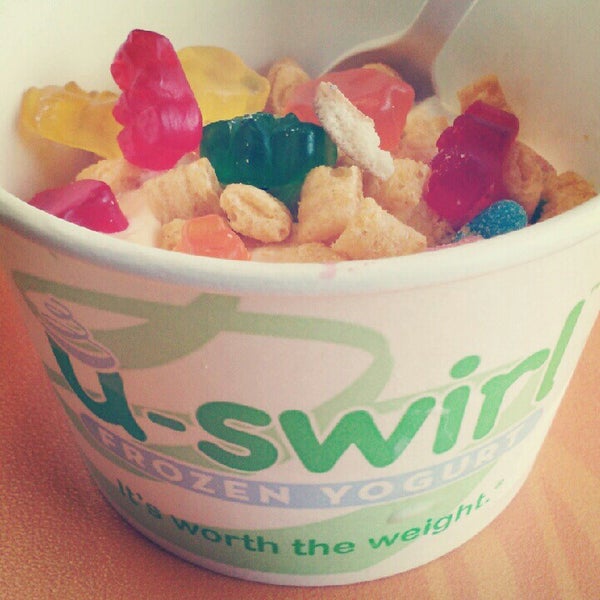USwirl Frozen Yogurt Frozen Yogurt Shop