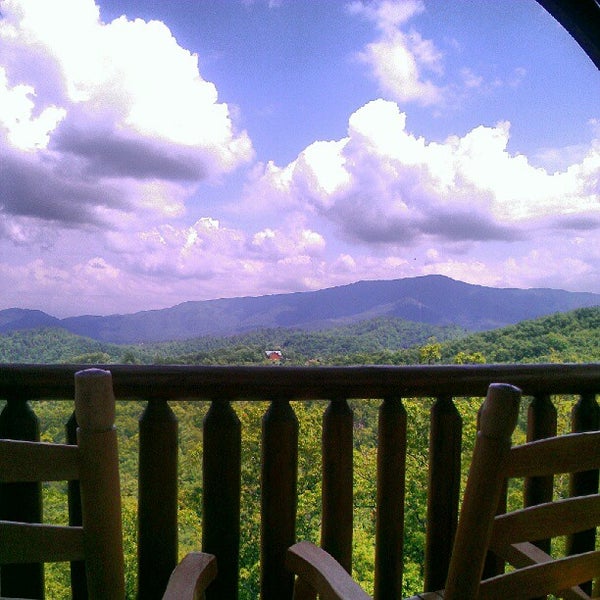 Photos At Bella Yani Rental Cabin By Cabin Fever Vacations Wears