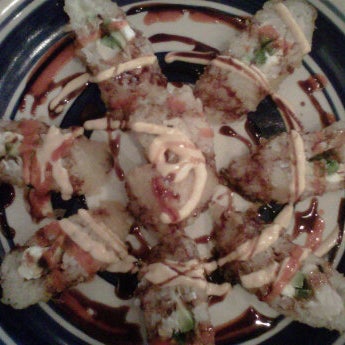 Foto scattata a Happy Fish Sushi da Matt V. il 9/14/2011
