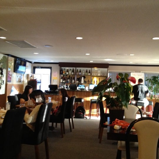 Photo taken at The Izakaya Ramen and Japanese Pub by erin w. on 8/31/2012