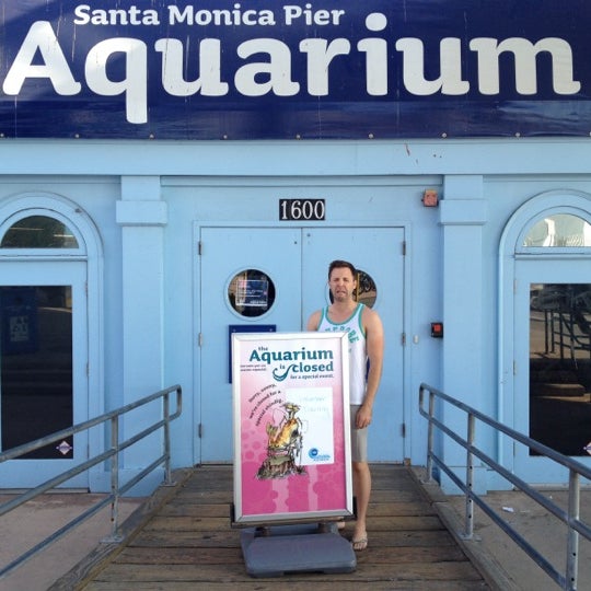 7/3/2012에 Josh S.님이 Santa Monica Pier Aquarium에서 찍은 사진