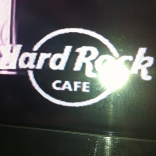 Photo taken at Hard Rock Cafe St. Maarten by Valdemar Q. on 2/20/2012