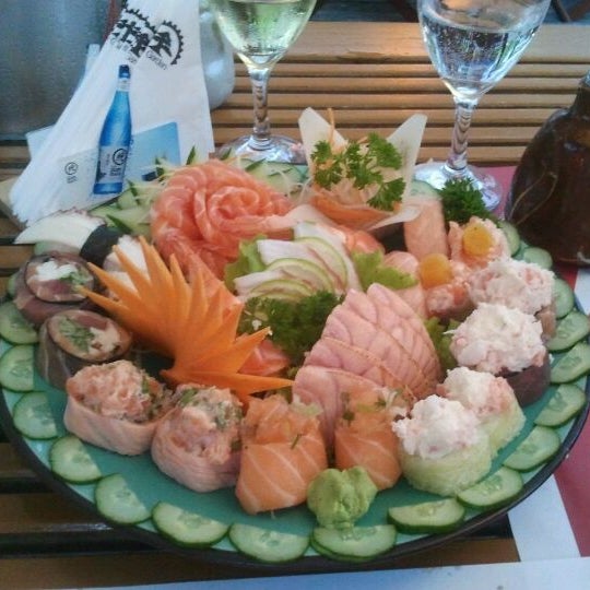 Das Foto wurde bei The Garden Sushi Bar von BEATRIZ B. am 1/19/2012 aufgenommen