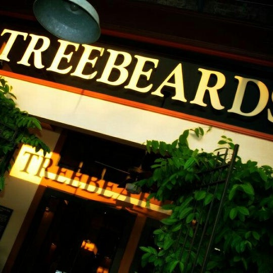 8/2/2012에 Yusri Echman님이 Treebeards에서 찍은 사진