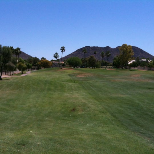 รูปภาพถ่ายที่ The Legend at Arrowhead Golf Club โดย Marcus S. เมื่อ 5/27/2012