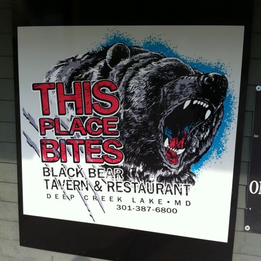 Снимок сделан в Black Bear Tavern пользователем John C. 2/11/2012