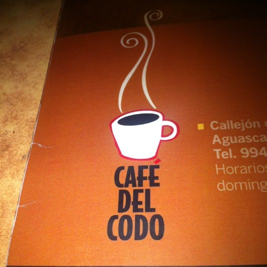 Снимок сделан в Café del Codo пользователем Ofelia V. 1/18/2012