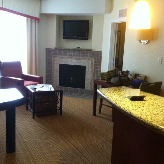 12/9/2011 tarihinde Kathrine S.ziyaretçi tarafından Residence Inn by Marriott Chattanooga Near Hamilton Place'de çekilen fotoğraf