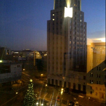 รูปภาพถ่ายที่ Durham Marriott City Center โดย Zack P. เมื่อ 12/8/2011