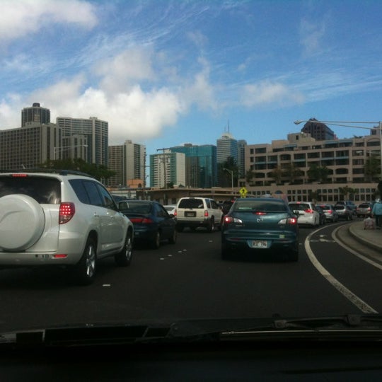 Nimitz Highway Kalihi Palama 0 tips