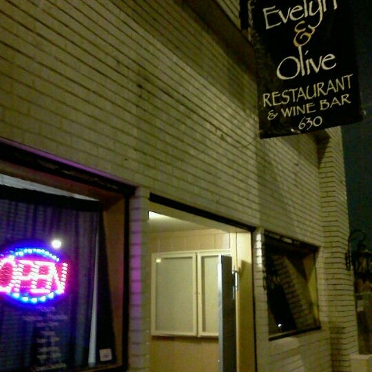 Photo taken at Evelyn &amp; Olive by ~Roni~ on 1/22/2012