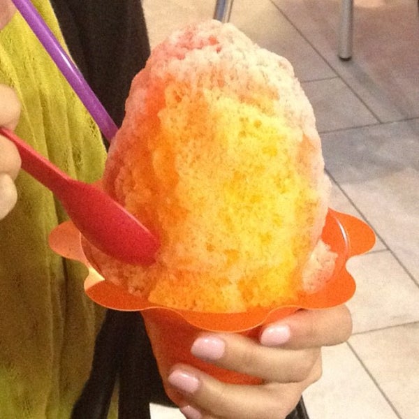 Photo taken at Brian&#39;s Shave Ice by Hannah on 6/27/2012