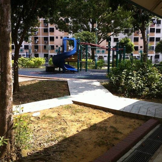 Blk 22 Jalan Tenteram Playground Playground