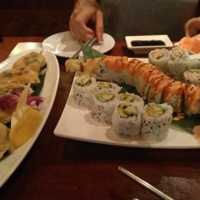 Photo taken at Makiman Sushi by Andres C. on 8/9/2012