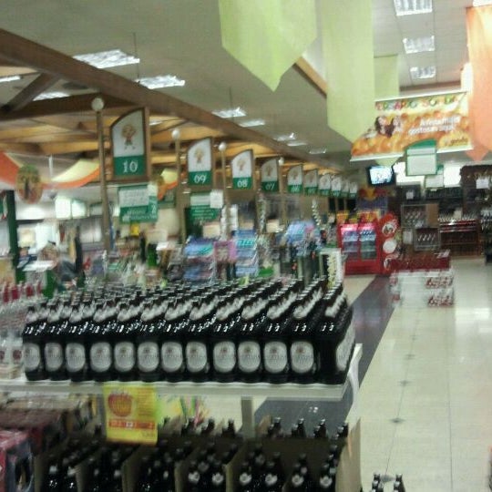 Foto scattata a Sonda Supermercados da Devanir C. il 11/25/2011