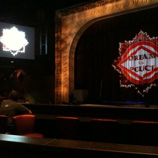 Foto tomada en The Northern Lights Theater  por Lidia W. el 10/9/2011