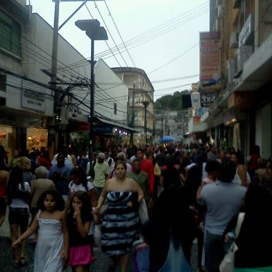 Calçadão da Nilo Peçanha Calçadão em Duque de Caxias