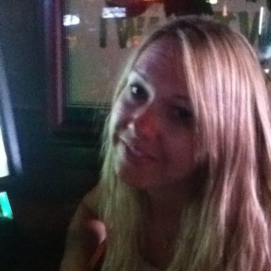 Photo taken at Tanner&#39;s Bar &amp; Grill by William H. on 6/24/2012