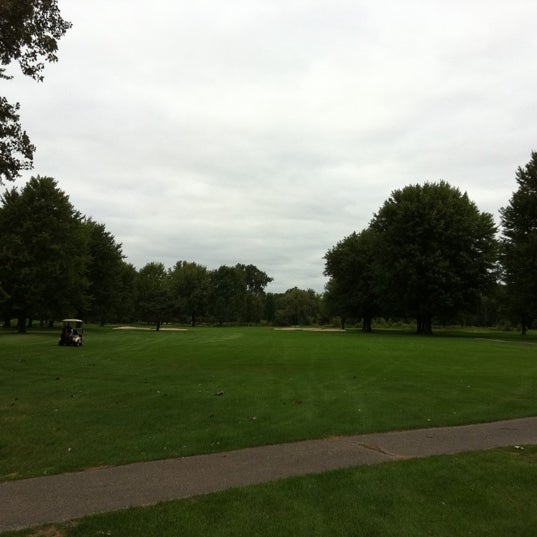 Burning Tree Golf and Country Club Golf Course in