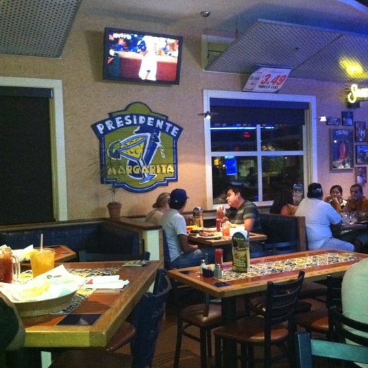 10/23/2011 tarihinde Jesse R.ziyaretçi tarafından Chili&#39;s Grill &amp; Bar'de çekilen fotoğraf