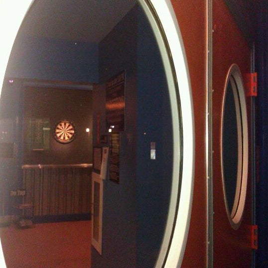 10/19/2011にGloria E.がContinental Modern Pool Loungeで撮った写真