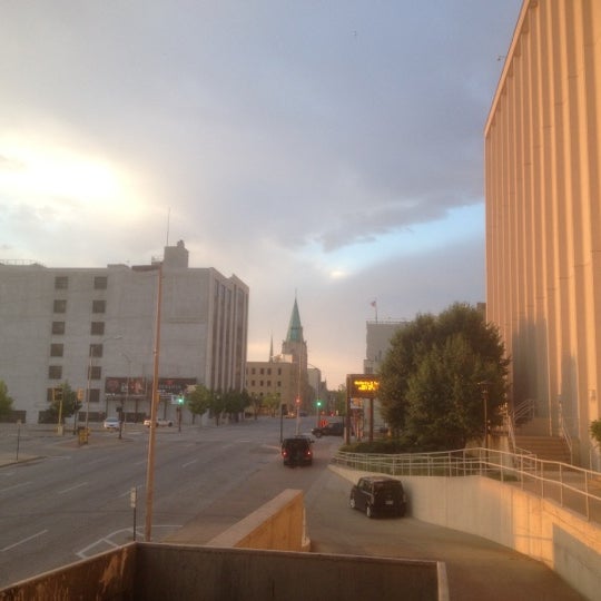 Foto tomada en Tulsa Performing Arts Center  por Billy K. el 5/4/2012
