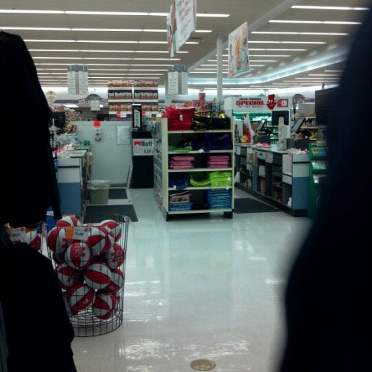 Photo taken at Hy-Vee by Hannah G. on 11/20/2011