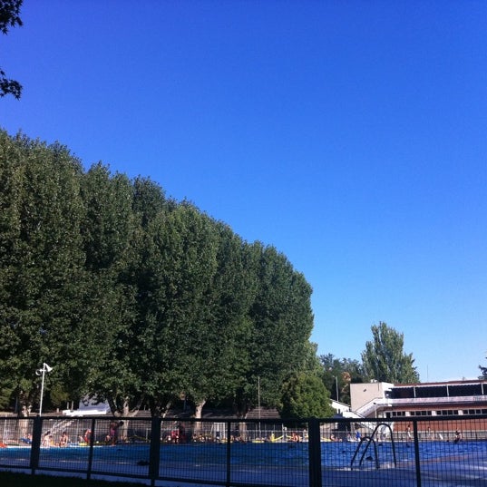 Piscina de Verano de la UCM (Ahora cerrado) Ciudad Universitaria