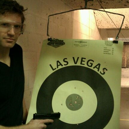 Photo prise au Las Vegas Gun Range par Eddy L. le1/17/2012
