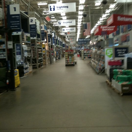 Lowe's Home Improvement Hardware Store in Glen Burnie